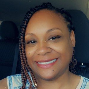 Meet your Posher, Danyelle